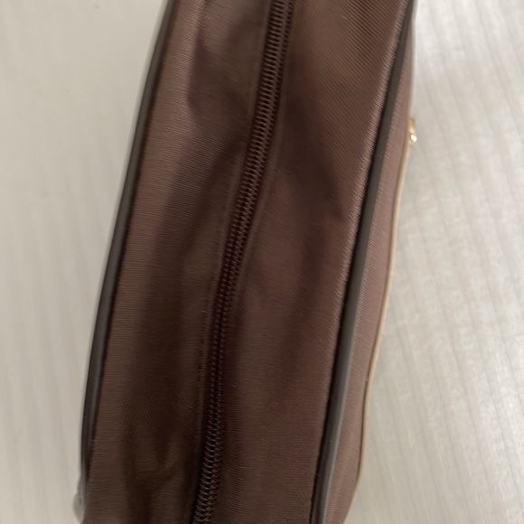 NWT-  Emirates- Men Bvlgari Amenity bag - Picture 4 of 4